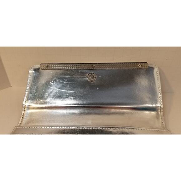 Women's Steve Madden - Wallet - Logo Bar Trifold. Mauve/Pink Checkbook - Picture 6 of 9